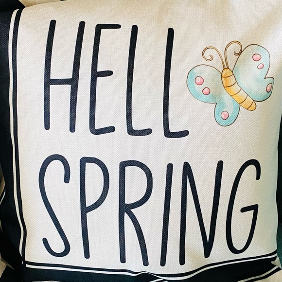 Easter/Spring Decorative Pillow Covers for 18” x 18” pillows. Set of 4. NEW - Picture 12 of 12